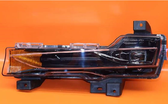 左側 LH フォグライト USバージョン Tesla M3 MY 2017-2023 1077391-00-E