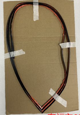 テスラ モデルY フロントガラスエッジシール 1499060-00-B ブラック EPDM