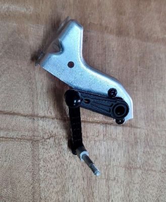 テスラ モデルS/X フロント右エアサスペンションセンサー 1044941-00-B 11x10x5cm