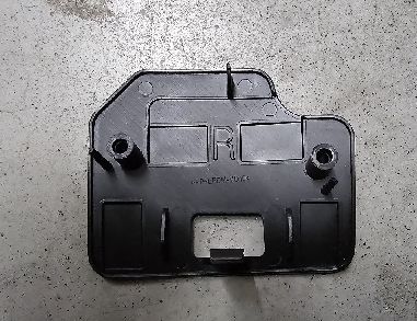 テスラ モデル S 2021+ RH 後部 バンパー ブレーケット 145x40x3mm 黒